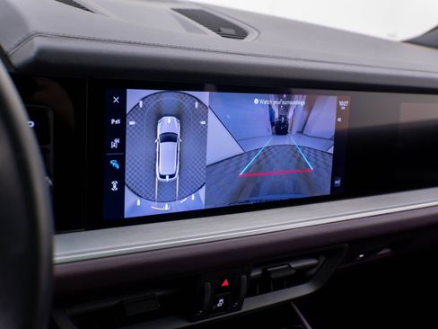 Certified 2024 Porsche Cayenne image 22