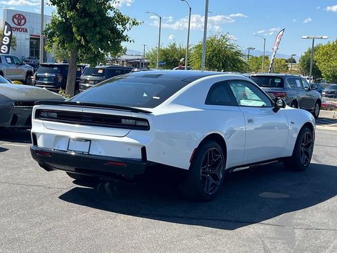 New 2026 Dodge Charger R/T AWD/4WD image 7