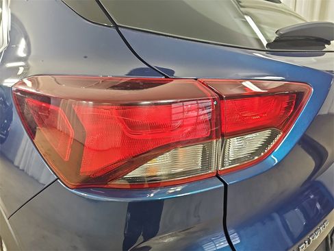 Used 2021 Chevrolet TrailBlazer LS image 38