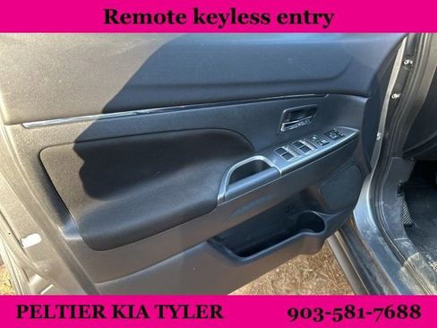 Used 2021 Mitsubishi Outlander Sport SE image 16