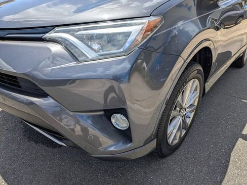 Used 2017 Toyota RAV4 Platinum FWD image 5