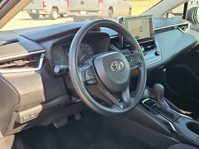 Used 2023 Toyota Corolla LE FWD image 10