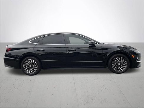 Used 2023 Hyundai Sonata Limited FWD image 4