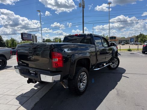 Used 2014 Chevrolet Silverado 2500 LT w/ Z71 Appearance Package AWD/4WD image 8