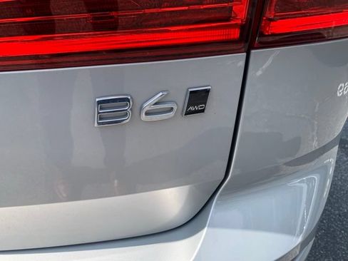 Used 2022 Volvo XC60 B6 Inscription w/ Advanced Package AWD/4WD image 7