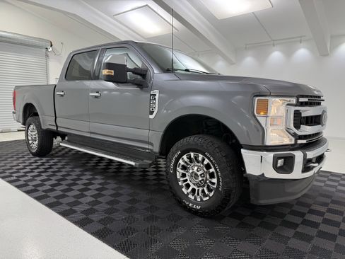 Used 2022 Ford F250 XLT w/ XLT Premium Package image 1