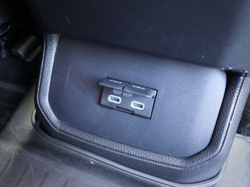 Used 2022 Toyota Highlander XSE image 17