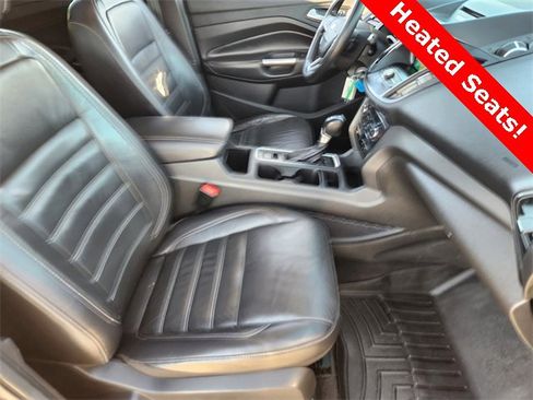 Used 2017 Ford Escape SE w/ SE Leather Comfort Package image 14