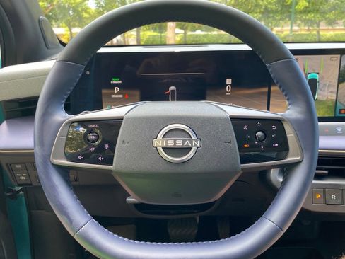 Used 2026 Nissan Leaf Platinum+ w/ Floor Mat Package (Platinum+) FWD image 21