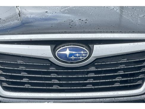 Used 2020 Subaru Forester Premium image 12