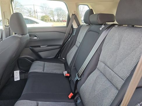Used 2026 Nissan Rogue SV w/ Cold Weather Package AWD/4WD image 17