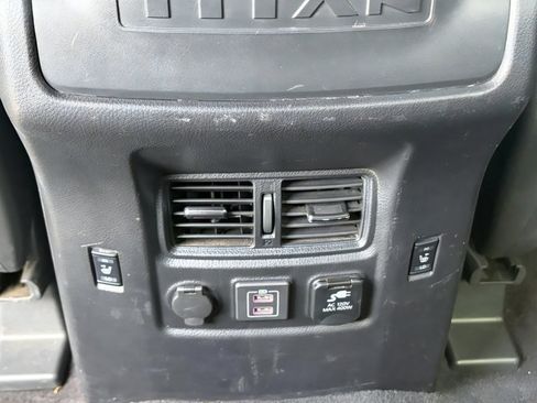 Used 2024 Nissan Titan PRO-4X w/ Pro-4x Convenience Package AWD/4WD image 28