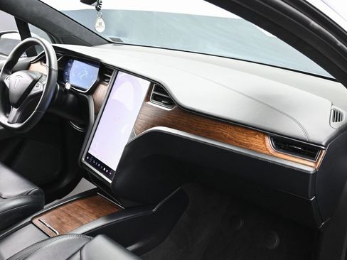 Used 2021 Tesla Model X Long Range image 44