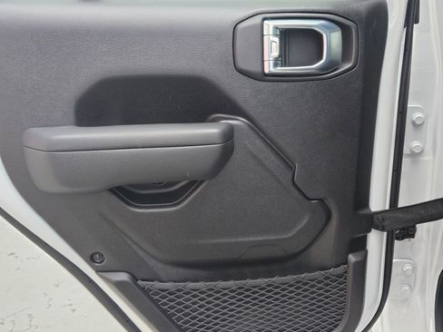 New 2026 Jeep Gladiator Sport image 21