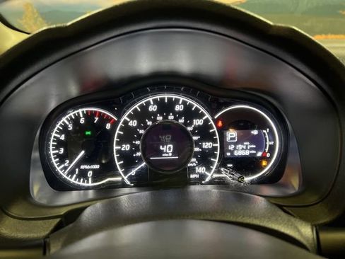 Used 2016 Nissan Versa Note SV image 31