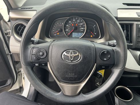 Used 2015 Toyota RAV4 LE image 11