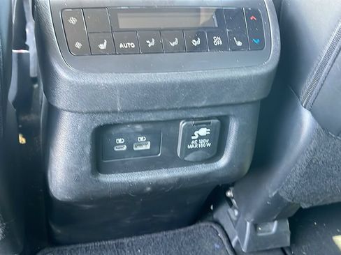 Used 2023 Nissan Pathfinder Platinum AWD/4WD image 22