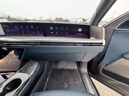 Certified 2026 Cadillac Escalade IQ Sport 2 image 30