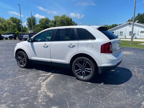 Used 2013 Ford Edge SEL w/ Black-White Styling Pkg FWD image 5