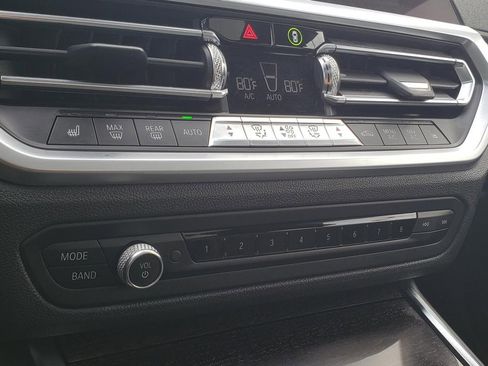 Used 2019 BMW 330i xDrive Sedan w/ Convenience Package image 24