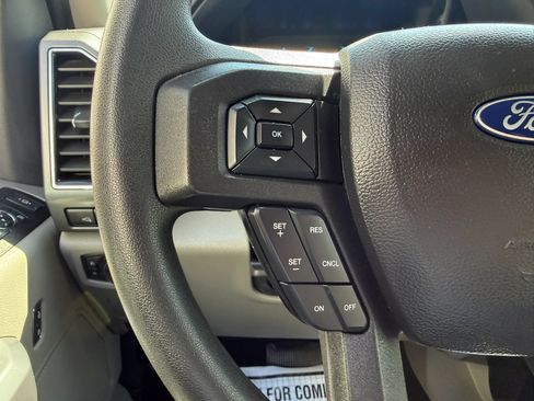 Used 2022 Ford F250 XLT w/ Black Appearance Package AWD/4WD image 21