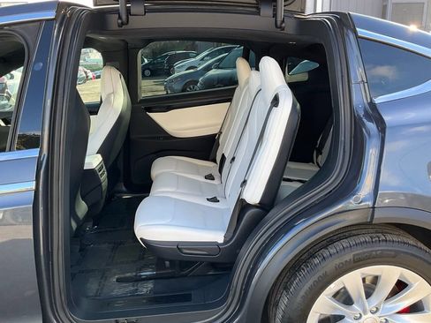 Used 2019 Tesla Model X Performance image 25