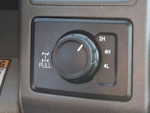 Used 2022 Ford F250 XL w/ Power Equipment Group image 27