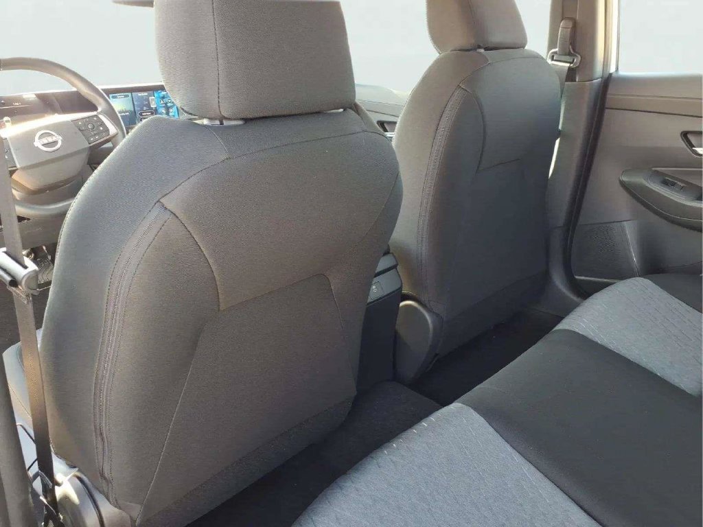 New 2027 Nissan Sentra SV w/ Floor Mat Package FWD image 13