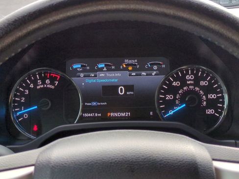 Used 2015 Ford F150 Lariat image 28