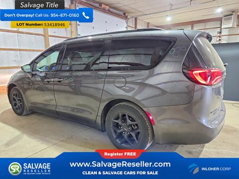 Used 2020 Chrysler Pacifica Touring-L w/ S Appearance Package FWD image 3