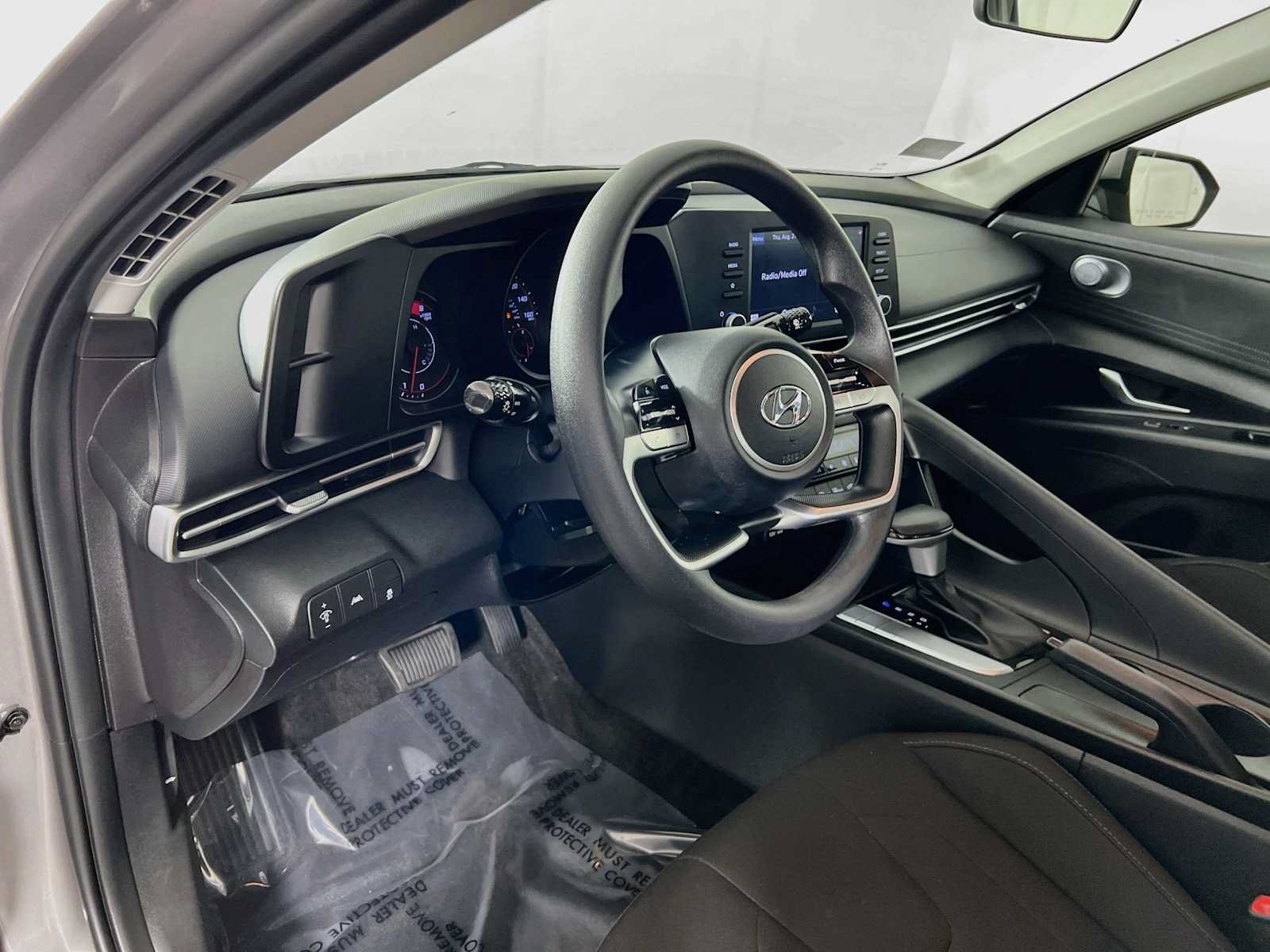 Certified 2023 Hyundai Elantra SEL FWD image 8