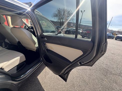 Used 2019 Volkswagen Tiguan SEL AWD/4WD image 20