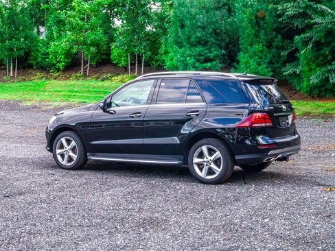 Used 2019 Mercedes-Benz GLE 400 4MATIC image 5