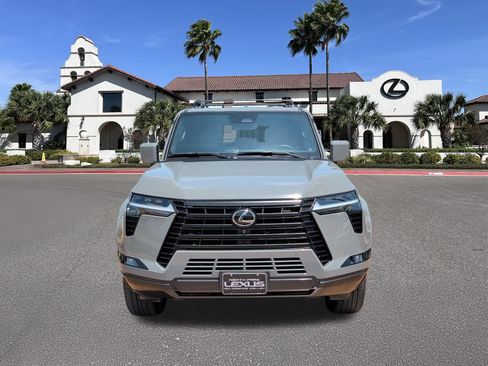 Certified 2025 Lexus GX 550 w/ Cold Area Package AWD/4WD image 6