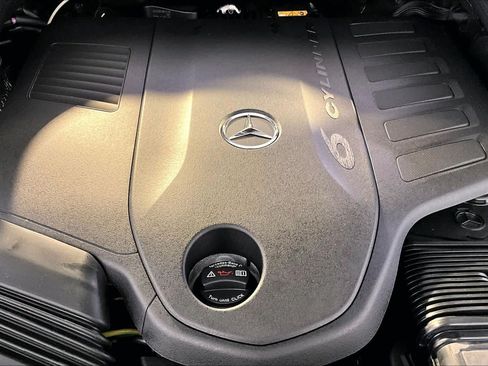 New 2026 Mercedes-Benz GLS 450 4MATIC image 15