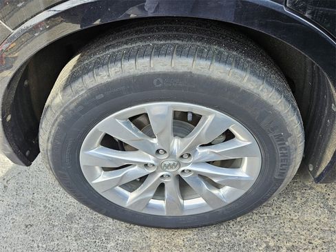 Used 2018 Buick Envision Essence w/ LPO, Hit The Road Package image 18