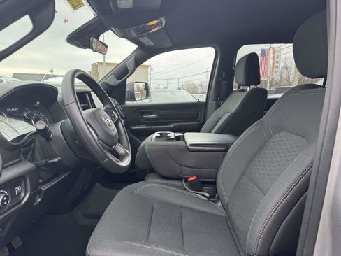 Certified 2025 RAM 1500 Tradesman w/ Night Edition AWD/4WD image 14