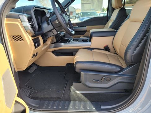 New 2026 Ford F250 Lariat w/ FX4 Off-Road Package image 14