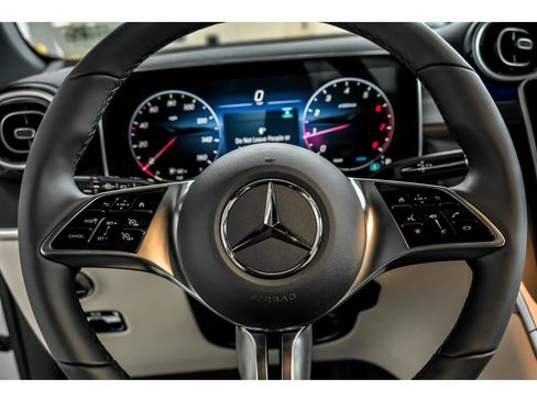 New 2026 Mercedes-Benz GLC 300 4MATIC image 12