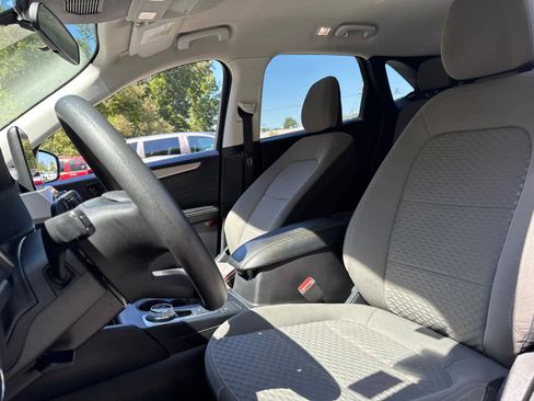 Used 2022 Ford Escape SE image 14