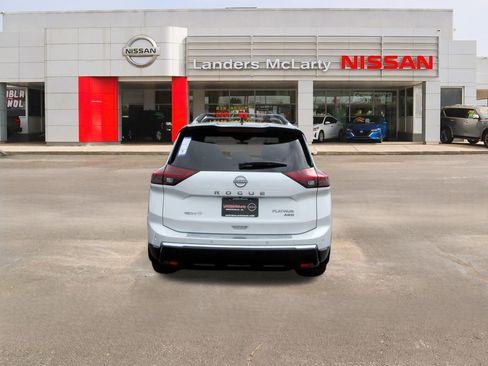 New 2026 Nissan Rogue Platinum w/ Platinum Premium Package AWD/4WD image 4