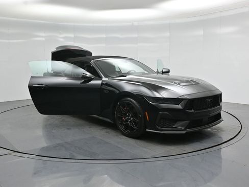 Certified 2025 Ford Mustang GT Premium w/ GT Performance Package image 28