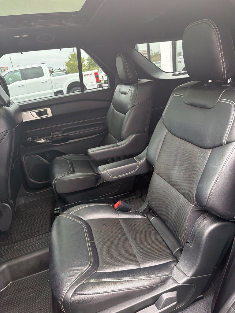 Certified 2021 Ford Explorer ST w/ Equipment Group 401A AWD/4WD image 8