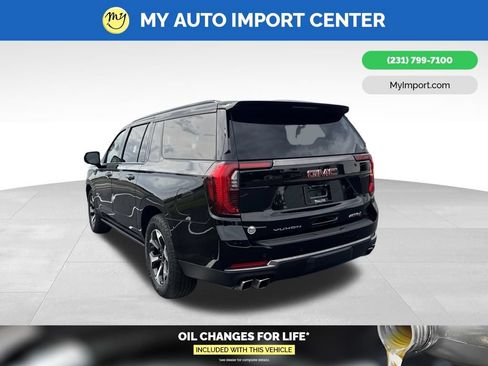 Used 2025 GMC Yukon XL AT4 Ultimate AWD/4WD image 5