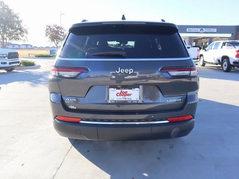 New 2025 Jeep Grand Cherokee L Laredo w/ Luxury Tech Group I image 22