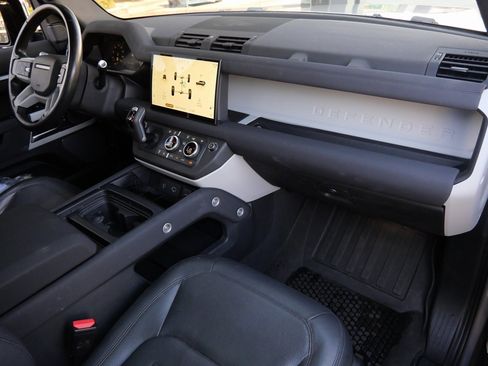Used 2022 Land Rover Defender 110 S image 20