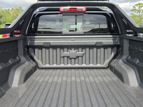 New 2026 Chevrolet Colorado Trail Boss w/ Midnight Edition AWD/4WD image 15
