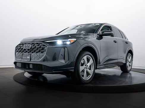 Certified 2025 Audi Q5 Premium Plus w/ Premium Plus image 7