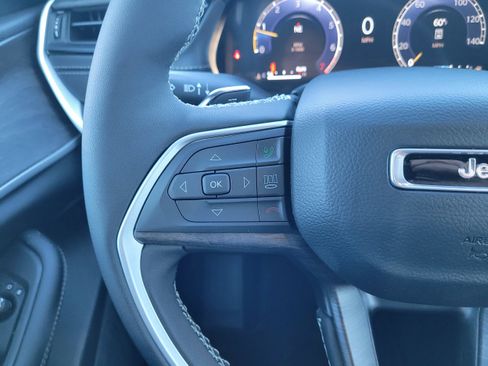 New 2026 Jeep Grand Cherokee Altitude image 28