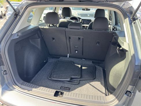 Used 2025 Volkswagen Taos S FWD image 33